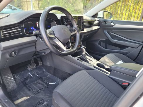 Used 2025 Volkswagen Jetta S FWD image 11