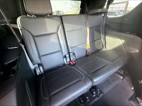 Used 2021 GMC Yukon Denali w/ Denali Premium Package image 28