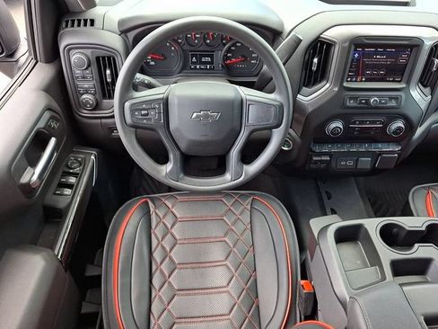 Used 2025 Chevrolet Silverado 1500 Custom Trail Boss w/ Midnight Edition AWD/4WD image 12