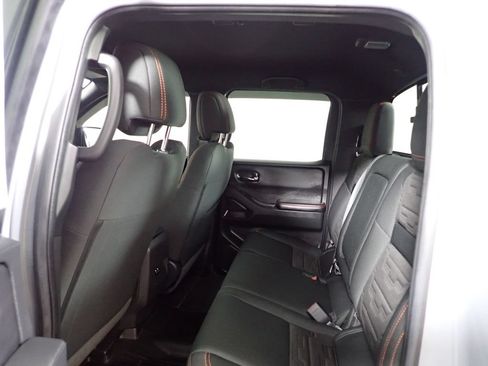 Used 2025 Nissan Frontier PRO-4X AWD/4WD image 31