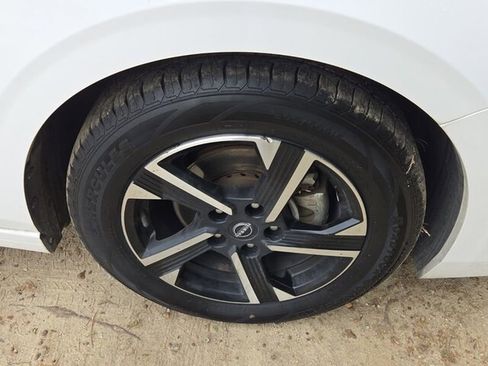 Used 2024 Nissan Sentra SV FWD image 17
