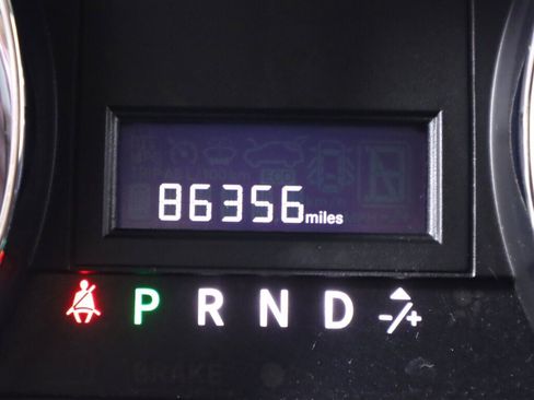 Used 2017 Dodge Grand Caravan SE FWD image 14