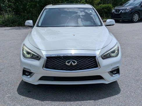 Used 2019 INFINITI Q50 Luxe w/ Essential Package (3.0T Luxe) AWD/4WD image 2
