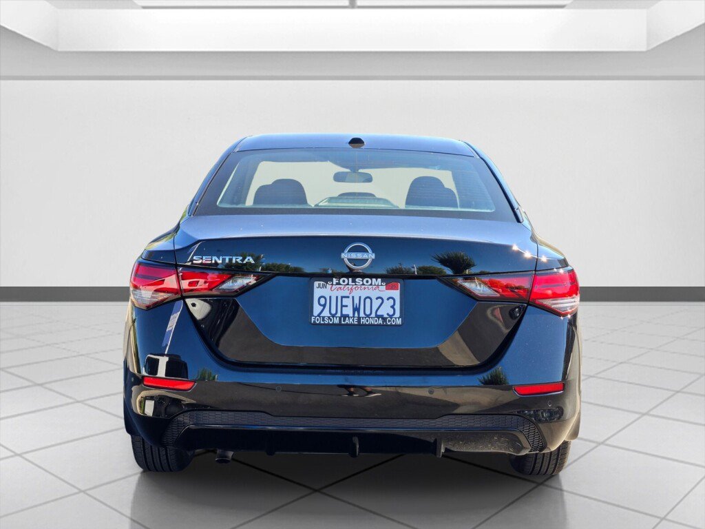 Used 2025 Nissan Sentra SV w/ All-Weather Package FWD image 6