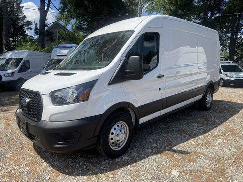 Used 2024 Ford Transit 250 148 Medium Roof Extended AWD image 4
