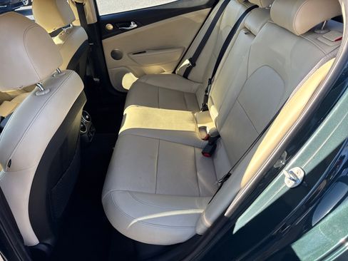 Used 2023 Kia Stinger GT-Line w/ Sun & Sound Package image 20