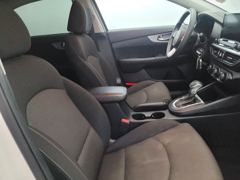Used 2022 Kia Forte LXS FWD image 21