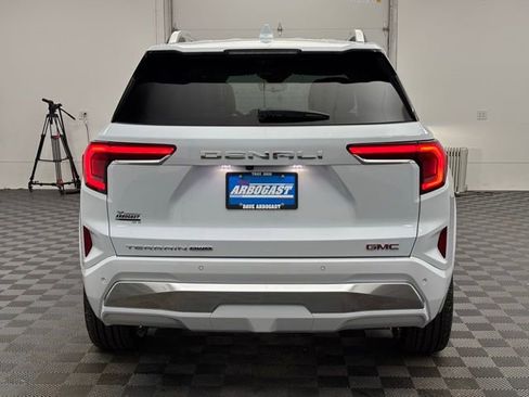New 2026 GMC Terrain Denali AWD/4WD image 10