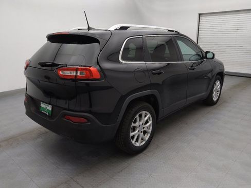 Used 2018 Jeep Cherokee Latitude image 9