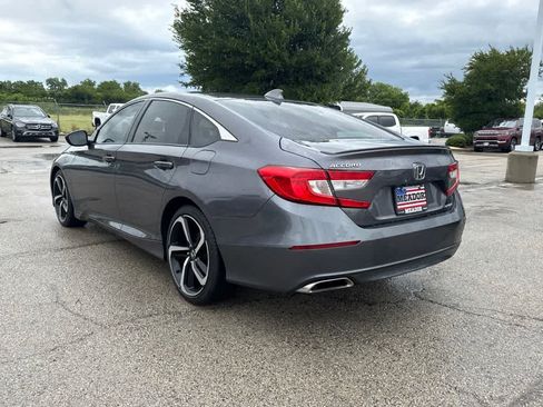 Used 2019 Honda Accord Sport image 3