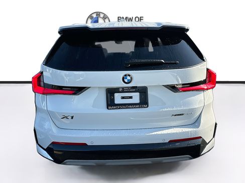 New 2026 BMW X1 xDrive28i w/ Convenience Package AWD/4WD image 4