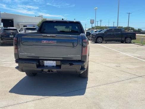 New 2026 GMC Sierra EV Elevation image 7