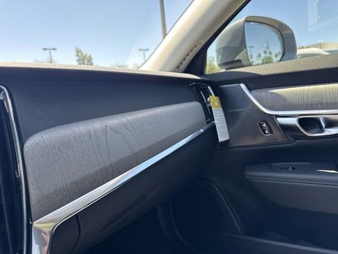 New 2025 Volvo V90 B6 Cross Country Plus w/ Protection Package Premier image 24