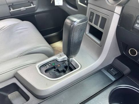 Used 2017 Toyota Sequoia SR5 w/ Premium Package RWD image 26