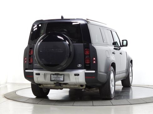 Used 2023 Land Rover Defender 130 First Edition image 8