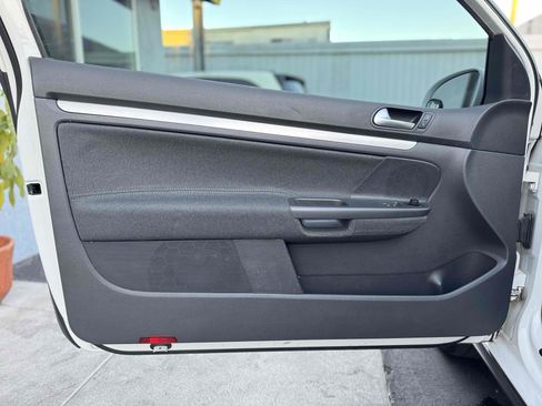 Used 2009 Volkswagen GTI 2-Door image 25