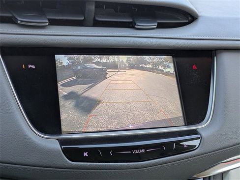 Used 2018 Cadillac XT5 Luxury image 20