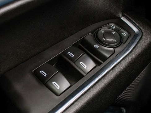 Used 2023 GMC Sierra 1500 Elevation image 10