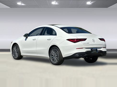 Used 2026 Mercedes-Benz CLA 250 image 3