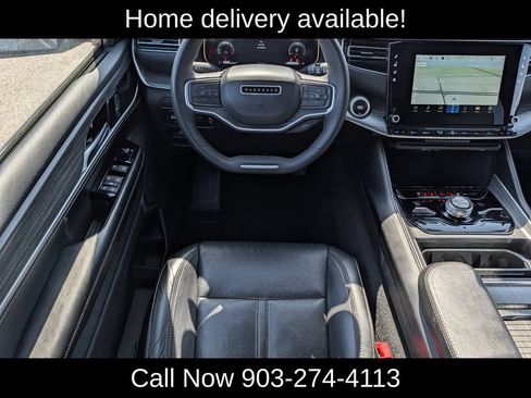 Used 2024 Jeep Wagoneer L Series III w/ Flexible Seating Group AWD/4WD image 15