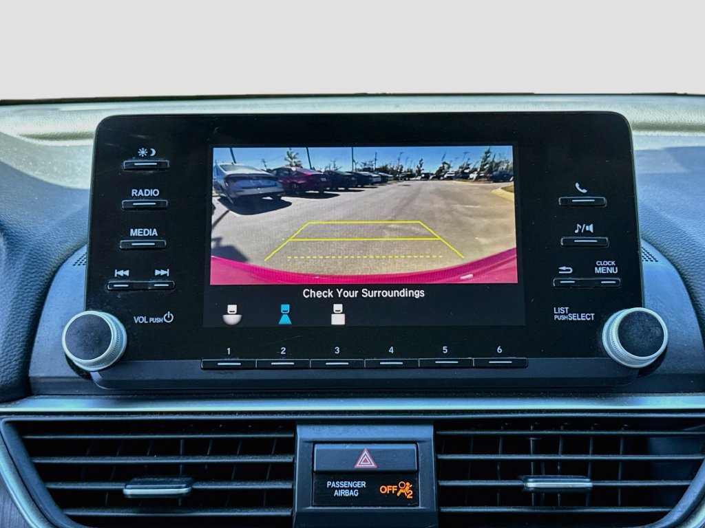 Used 2018 Honda Accord LX image 15