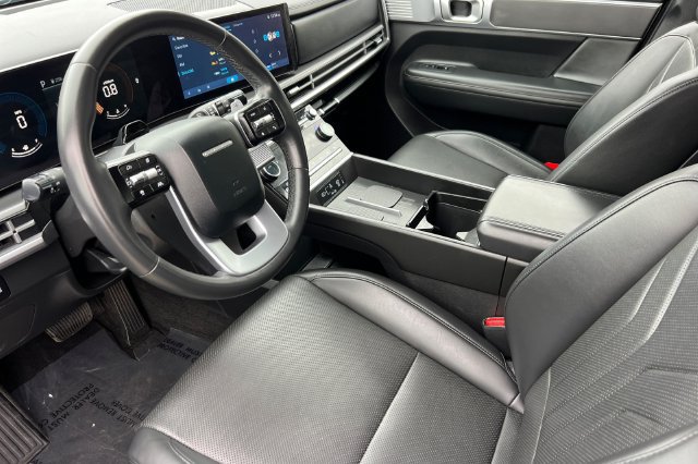 Used 2025 Hyundai Santa Fe SEL AWD/4WD image 12