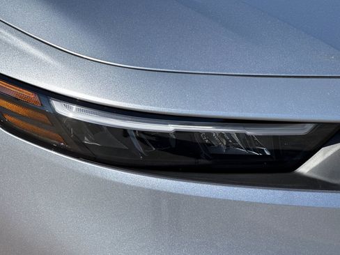Used 2025 Honda Accord Sport image 11