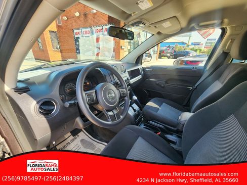 Used 2017 Jeep Compass Sport FWD image 16