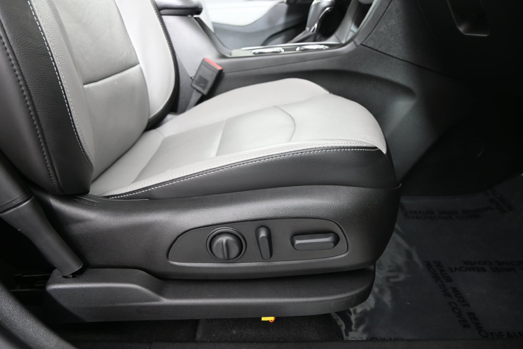 Used 2019 Chevrolet Equinox Premier AWD/4WD image 14