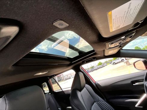 Used 2026 Toyota Corolla Cross XSE w/ Convenience Package image 14