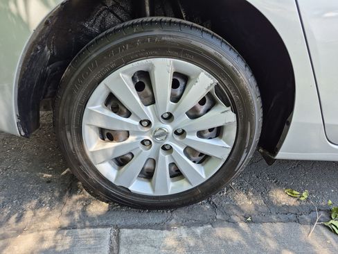 Used 2018 Nissan Sentra S FWD image 12