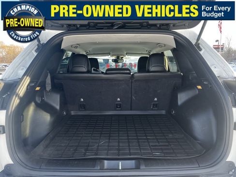 Used 2020 Jeep Cherokee Latitude Lux w/ Quick Order Package 26H Lux image 12