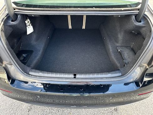 Used 2023 BMW 530i xDrive w/ Premium Package image 18