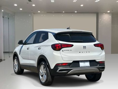 Used 2024 Buick Encore GX Preferred w/ Comfort Package AWD/4WD image 3