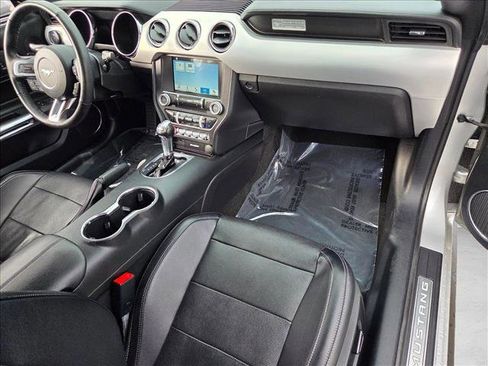 Used 2017 Ford Mustang Premium image 20