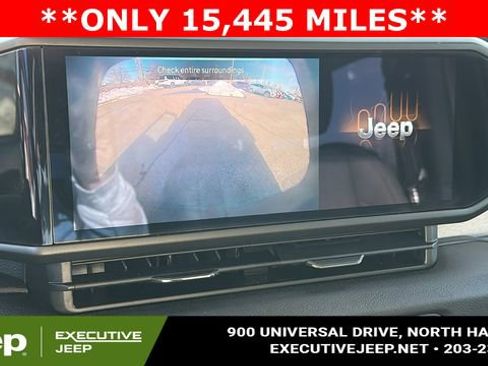 Used 2024 Jeep Wrangler Sport S image 15