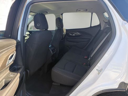 Used 2022 GMC Terrain SLE w/ Driver Convenience Package image 12