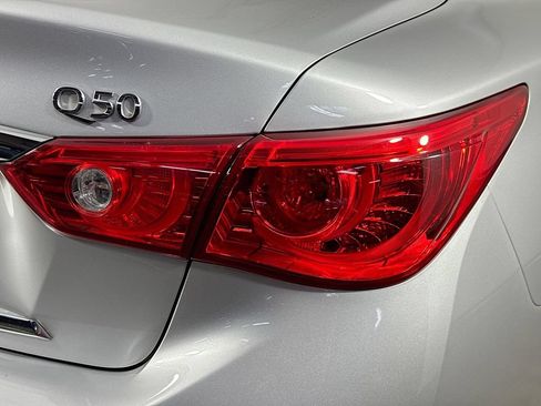 Used 2016 INFINITI Q50 3.0t Premium w/ Driver Assistance Package RWD image 35