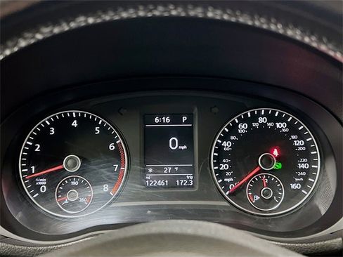 Used 2014 Volkswagen Passat 3.6 SEL Premium image 6