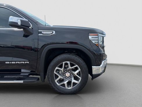 Used 2023 GMC Sierra 1500 SLT image 28
