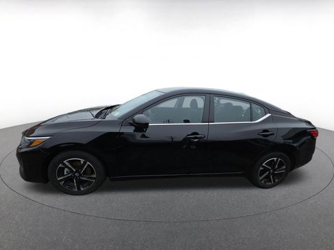 Used 2025 Nissan Sentra SV image 4