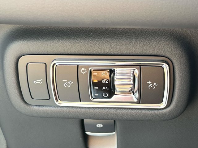 New 2026 Lincoln Nautilus Premier w/ Jet Appearance Package AWD/4WD image 27