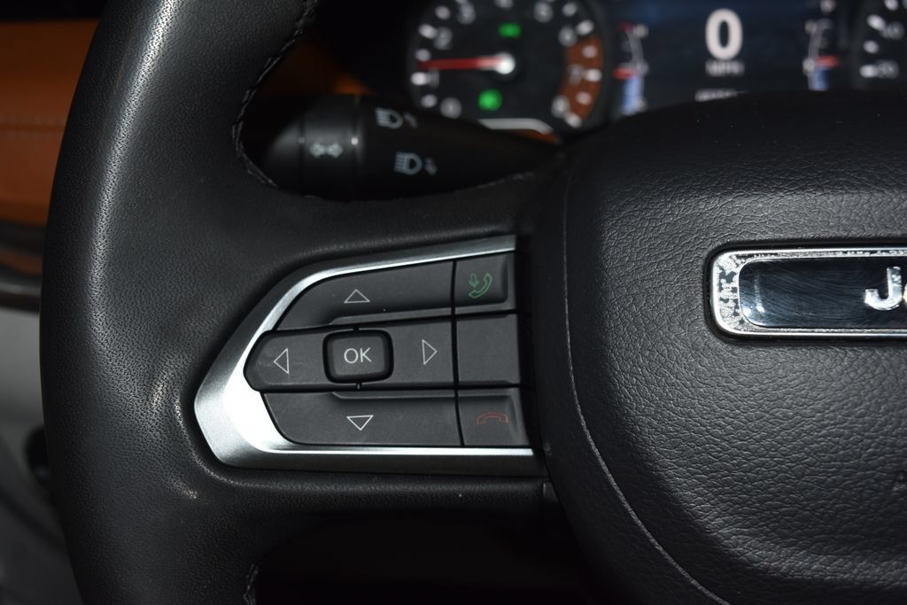 Used 2024 Jeep Compass Limited AWD/4WD image 7