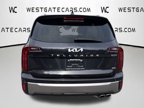 Certified 2025 Kia Telluride S image 5