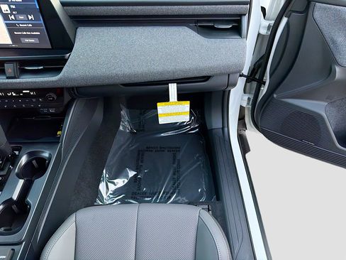 New 2026 Subaru Outback Limited XT image 17