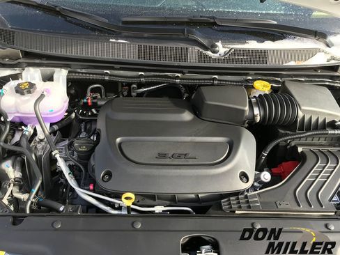 New 2026 Chrysler Pacifica Select image 37