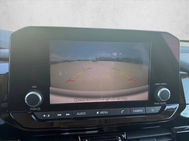 Used 2024 Nissan Pathfinder SV FWD image 13