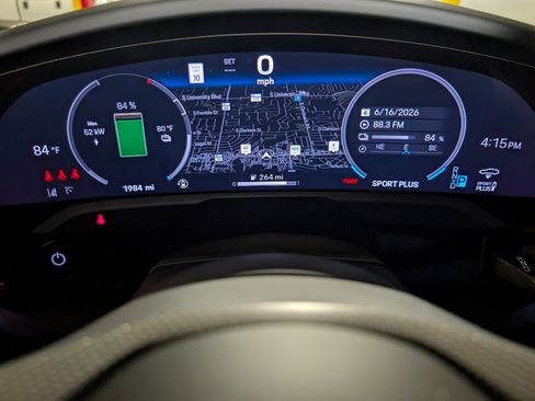 Certified 2025 Porsche Taycan AWD/4WD image 29