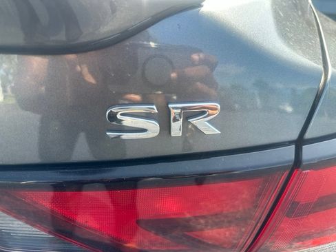 Certified 2022 Nissan Sentra SR w/ Electronics Package FWD image 11