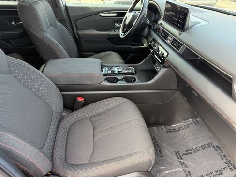 Certified 2026 Honda Pilot Sport image 33
